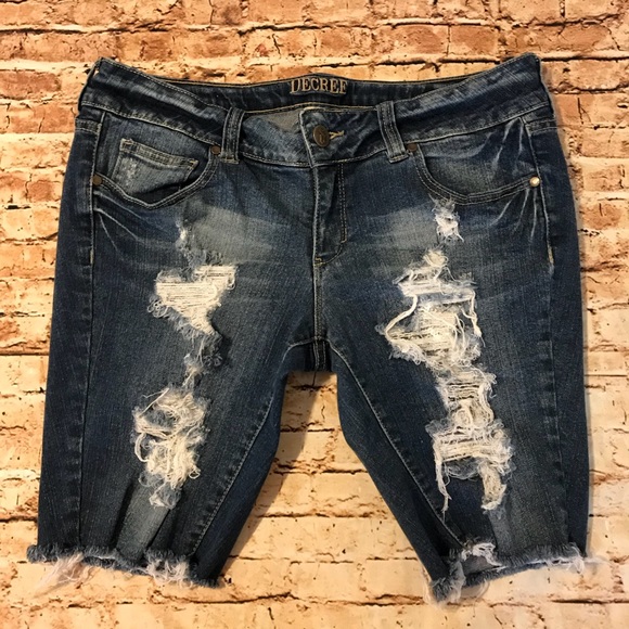 Decree Pants - Decree distressed jean shorts size 13